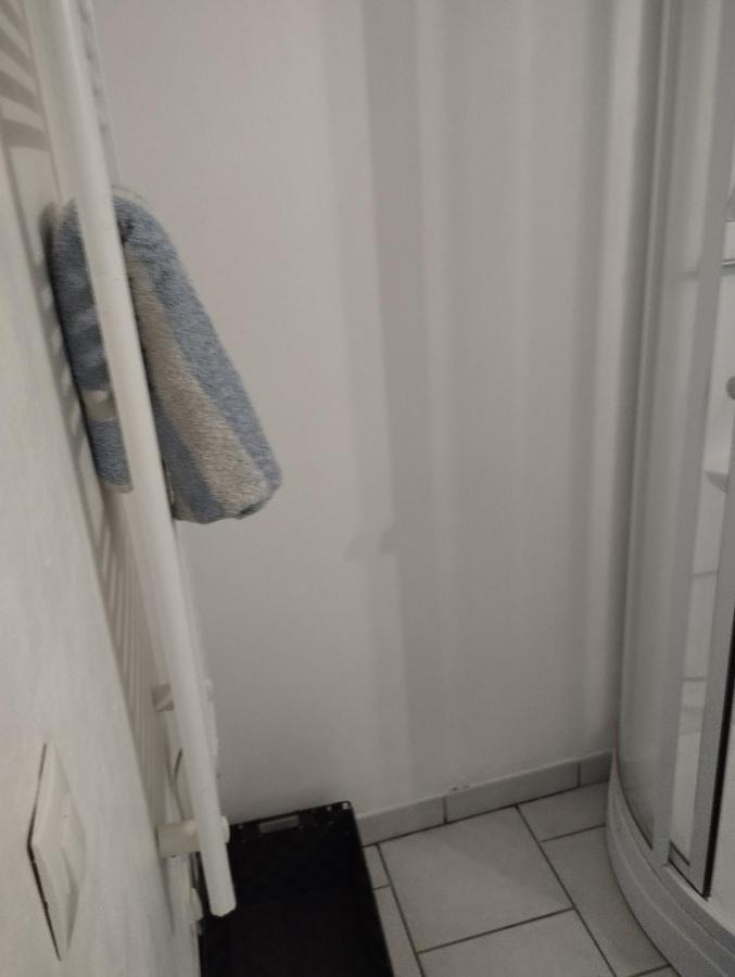 Charmant Studio Canape Lit Netflix Prime Video Dazn Wifi Le Havre Exterior photo