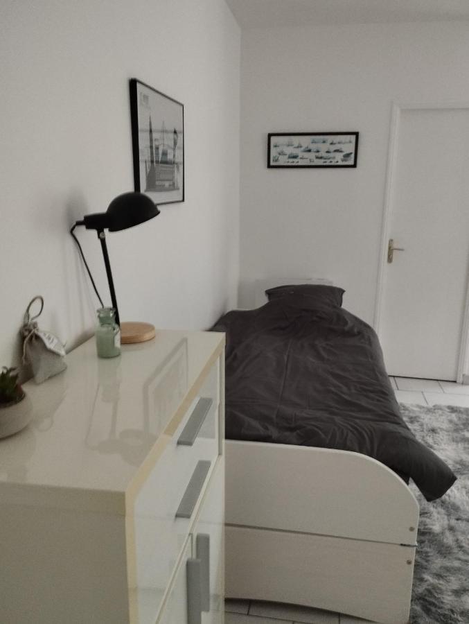 Charmant Studio Canape Lit Netflix Prime Video Dazn Wifi Le Havre Exterior photo