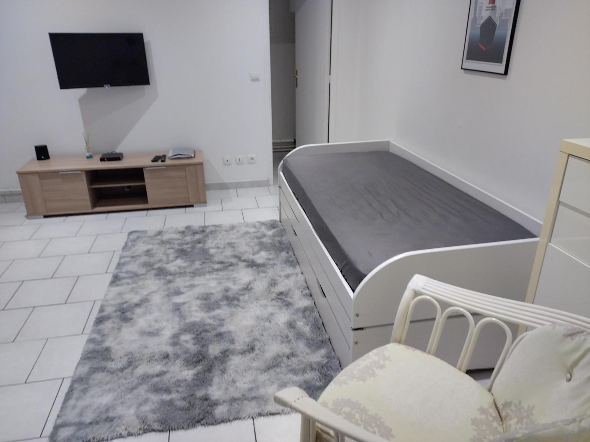Charmant Studio Canape Lit Netflix Prime Video Dazn Wifi Le Havre Exterior photo